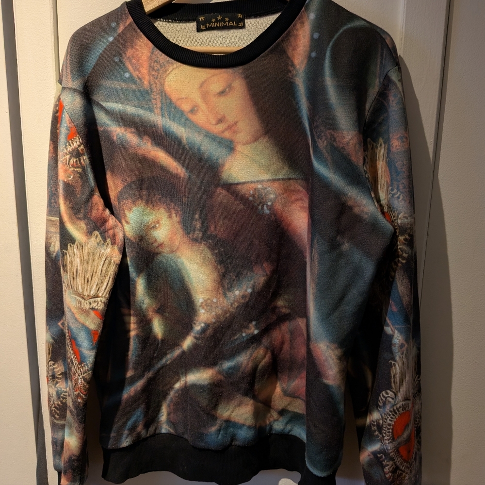 Sweatshirt